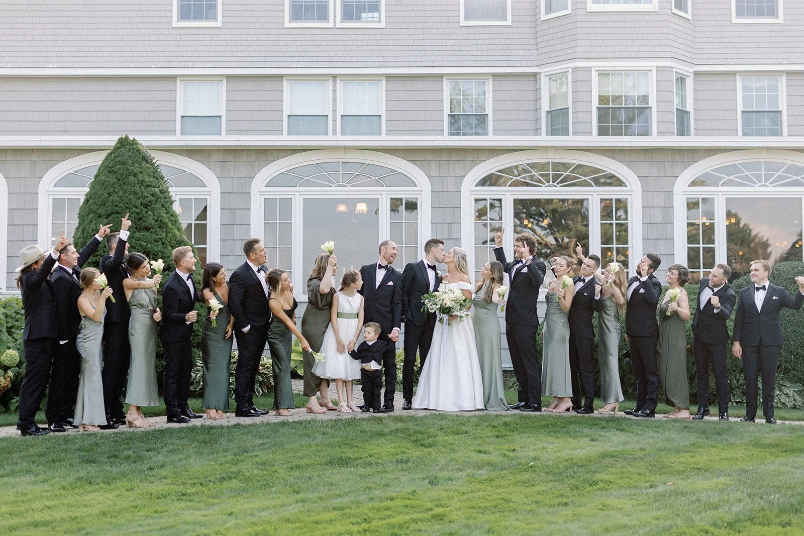 A FAMILY AFFAIR BLACK POINT INN MAINE WEDDING (18).jpg