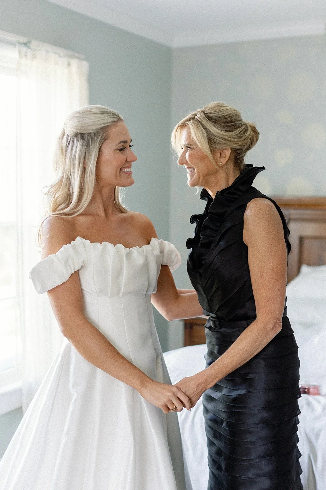 A FAMILY AFFAIR BLACK POINT INN MAINE WEDDING (30).jpg