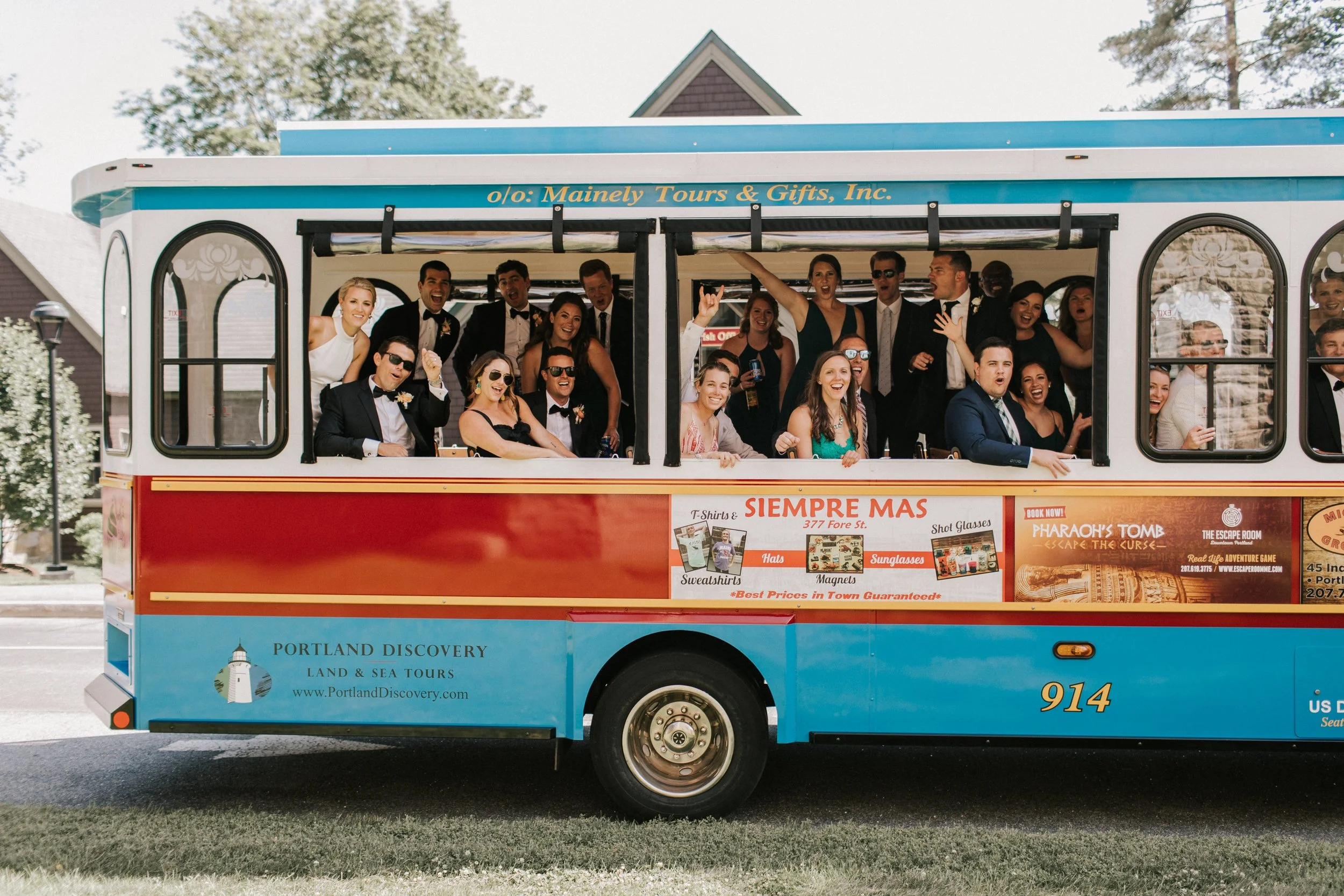 A FAMILY AFFAIR MAINE HOUSE ISLAND WEDDING (26).jpg