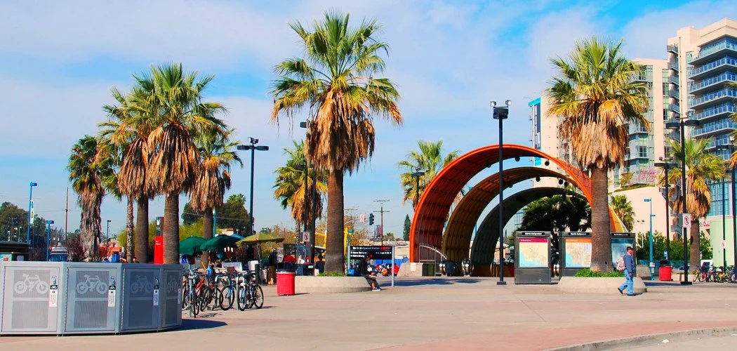 North Hollywood, California multifamily real estate market overview and statistics