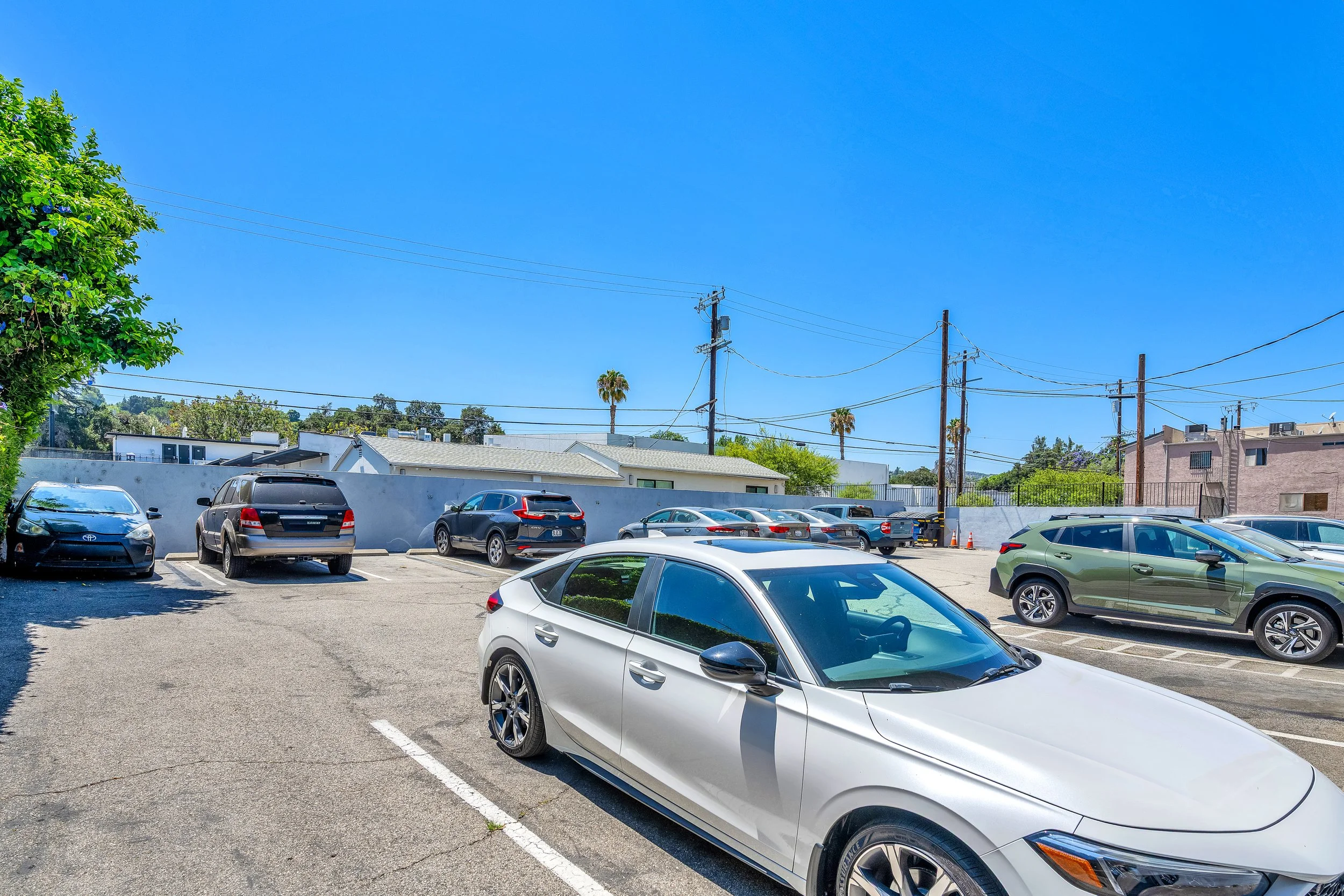 13000 Valleyheart Dr. Studio City Parking Area