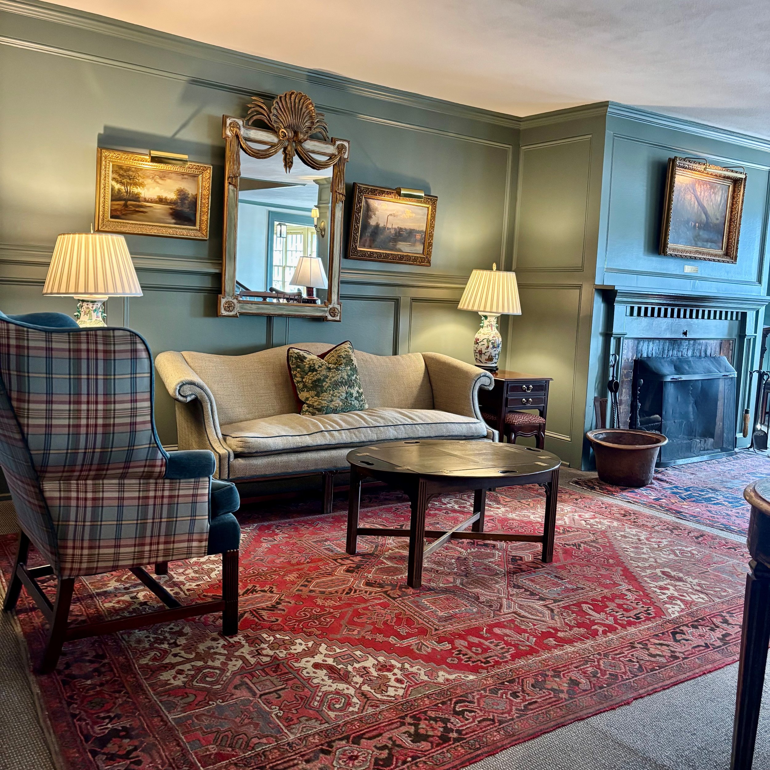 lobby and fireplace 2.jpg