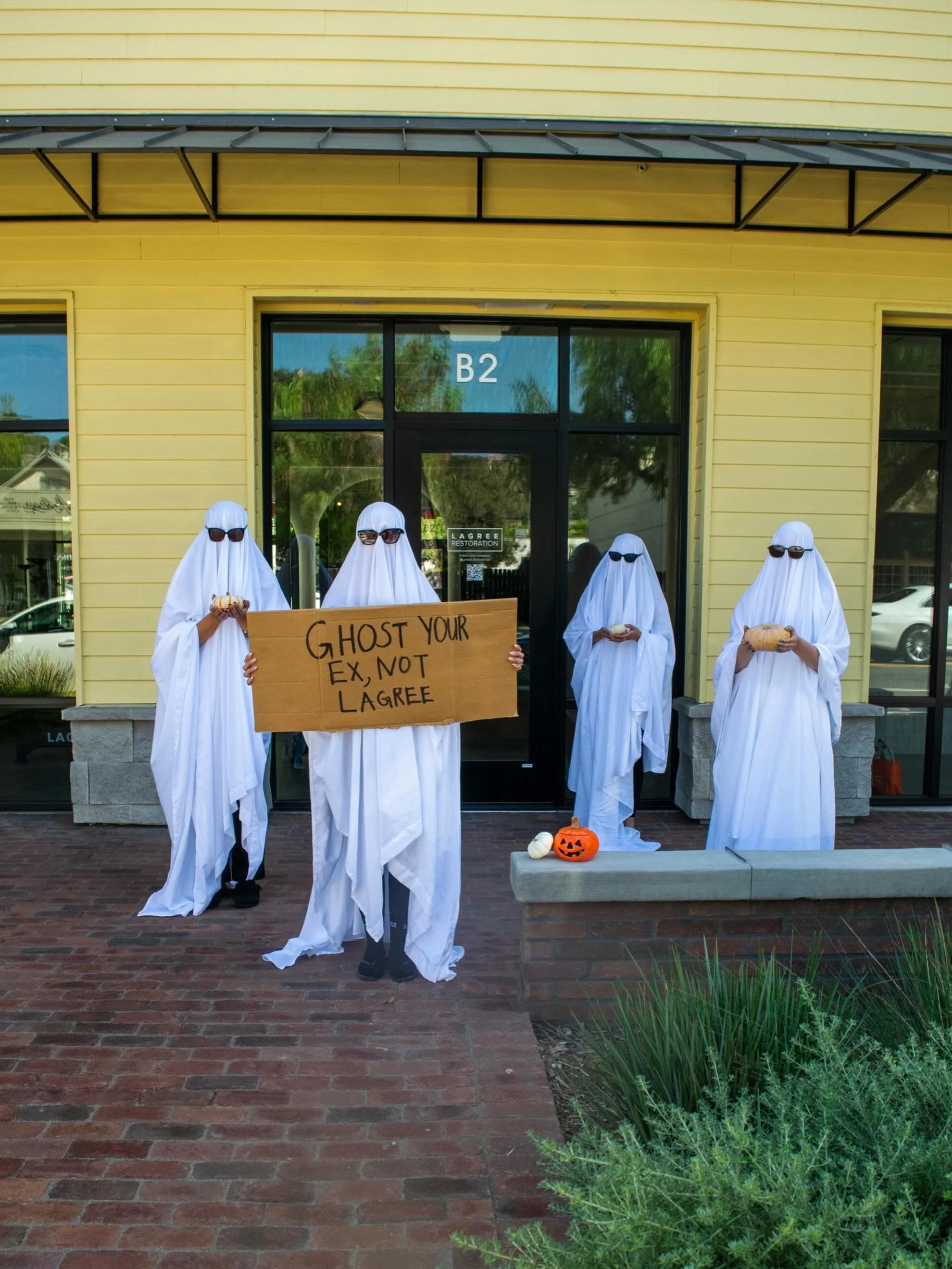 Ready for some Scary Shakes?! 
Don&rsquo;t forget to book your spot for our Halloween Special on Sunday, October 25th! 
Classes are filling up so get your spot now!
Book here: https://www.lagreerestoration.com
#lagree #lagreefitness #lagreemethod #me