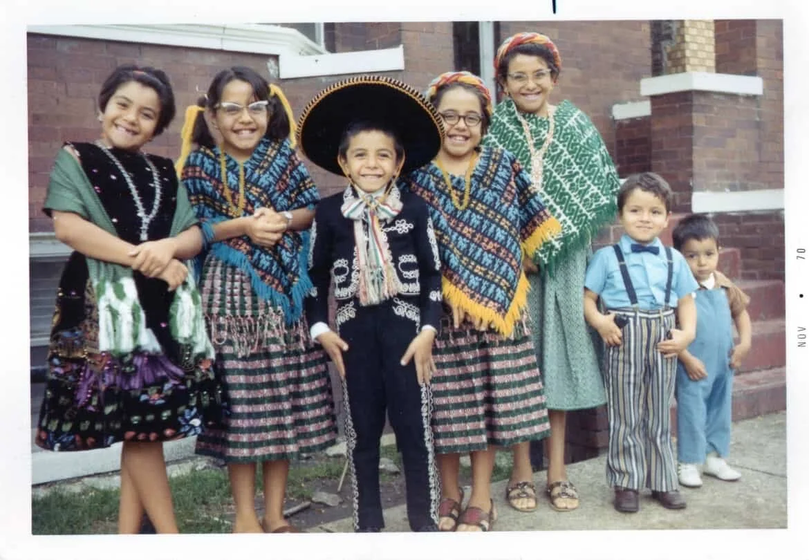 MexIndepDayParadeLV70.jpg