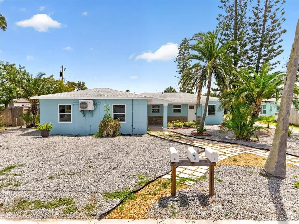 14013 Marguerite Dr - Madeira Beach