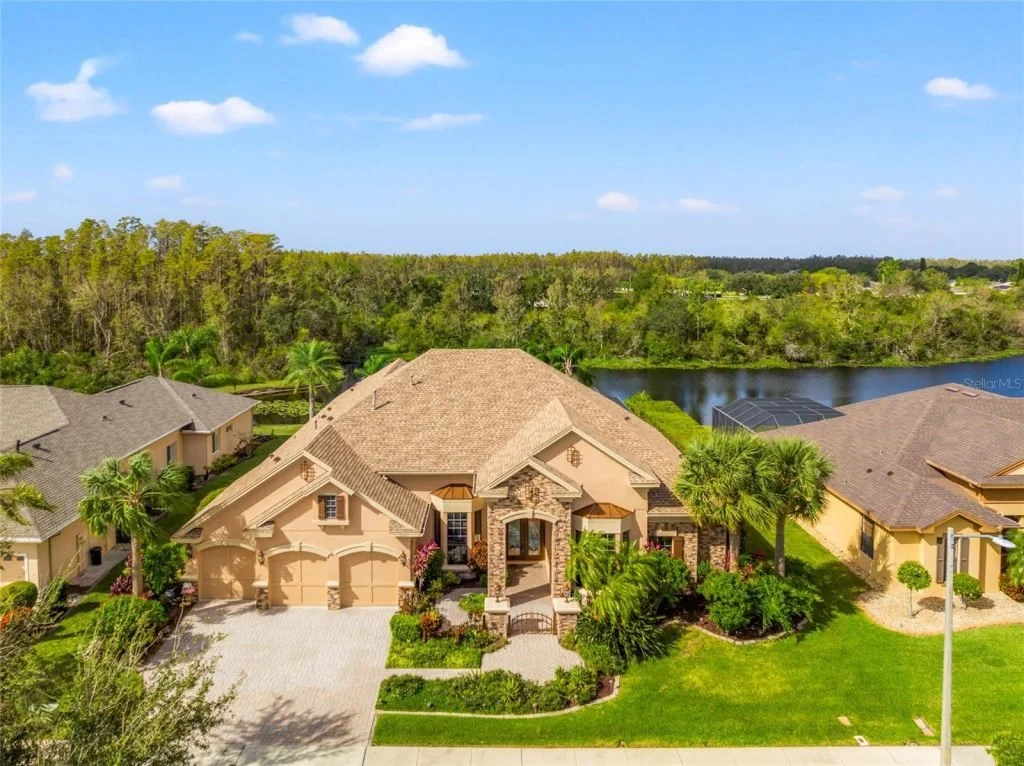3047 Lynwood Court - $950,000