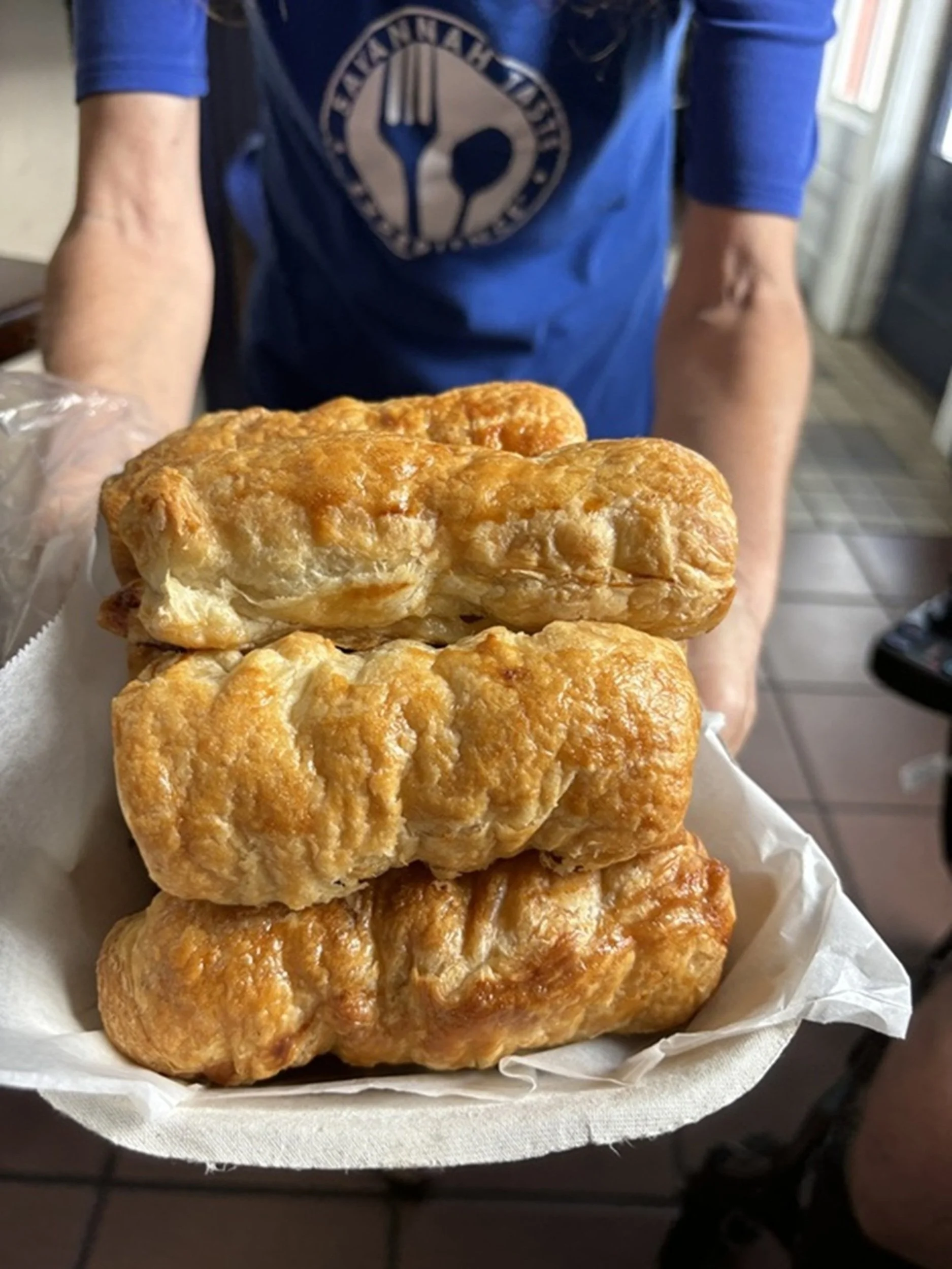Fresh from the Oven: Golden, flaky pastries celebrate the simple pleasures of handcrafted baking and warm hospitality. Rich texture, inviting color, and an authentic culinary atmosphere make this image ideal for boutique hotel cafés, bakeries, breakf