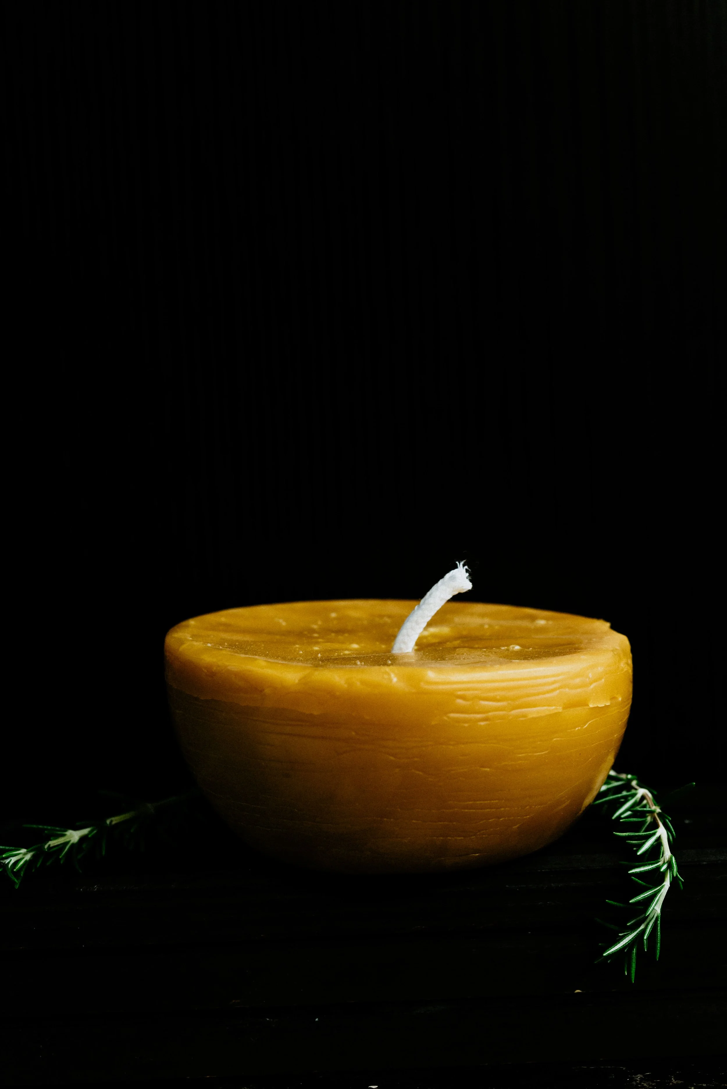 Handmade Pure Beeswax Candle : Wide Bowl