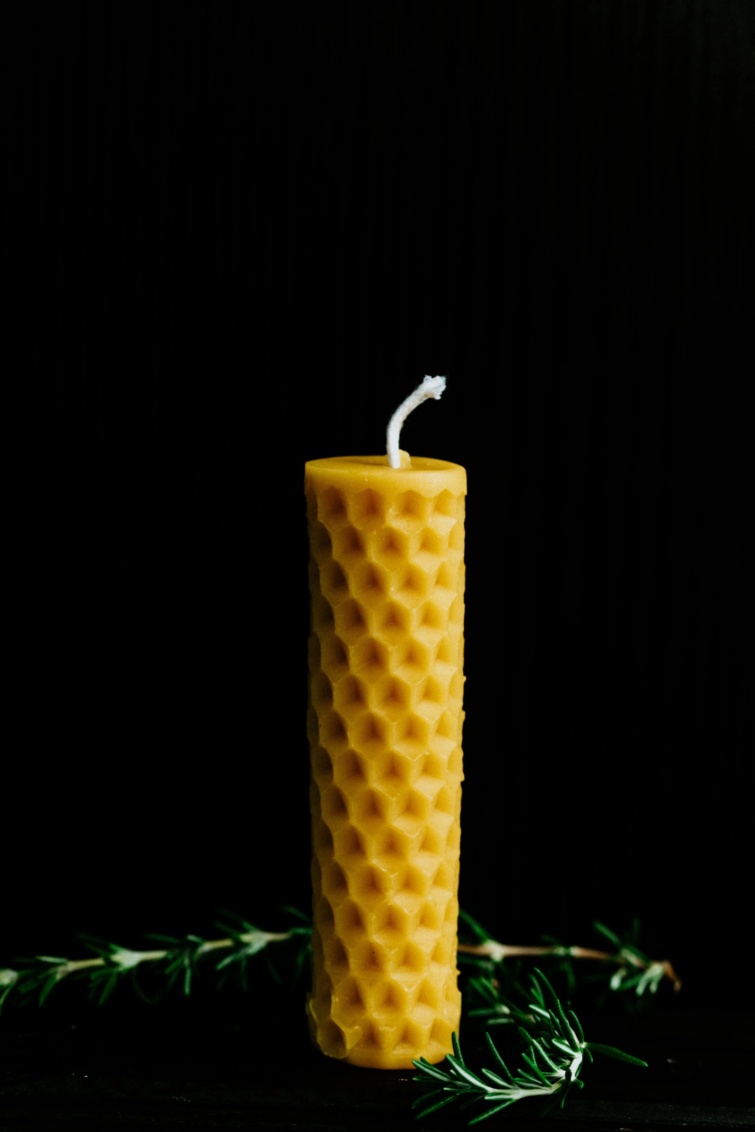Handmade Pure Beeswax Candle : Tall Honeycomb