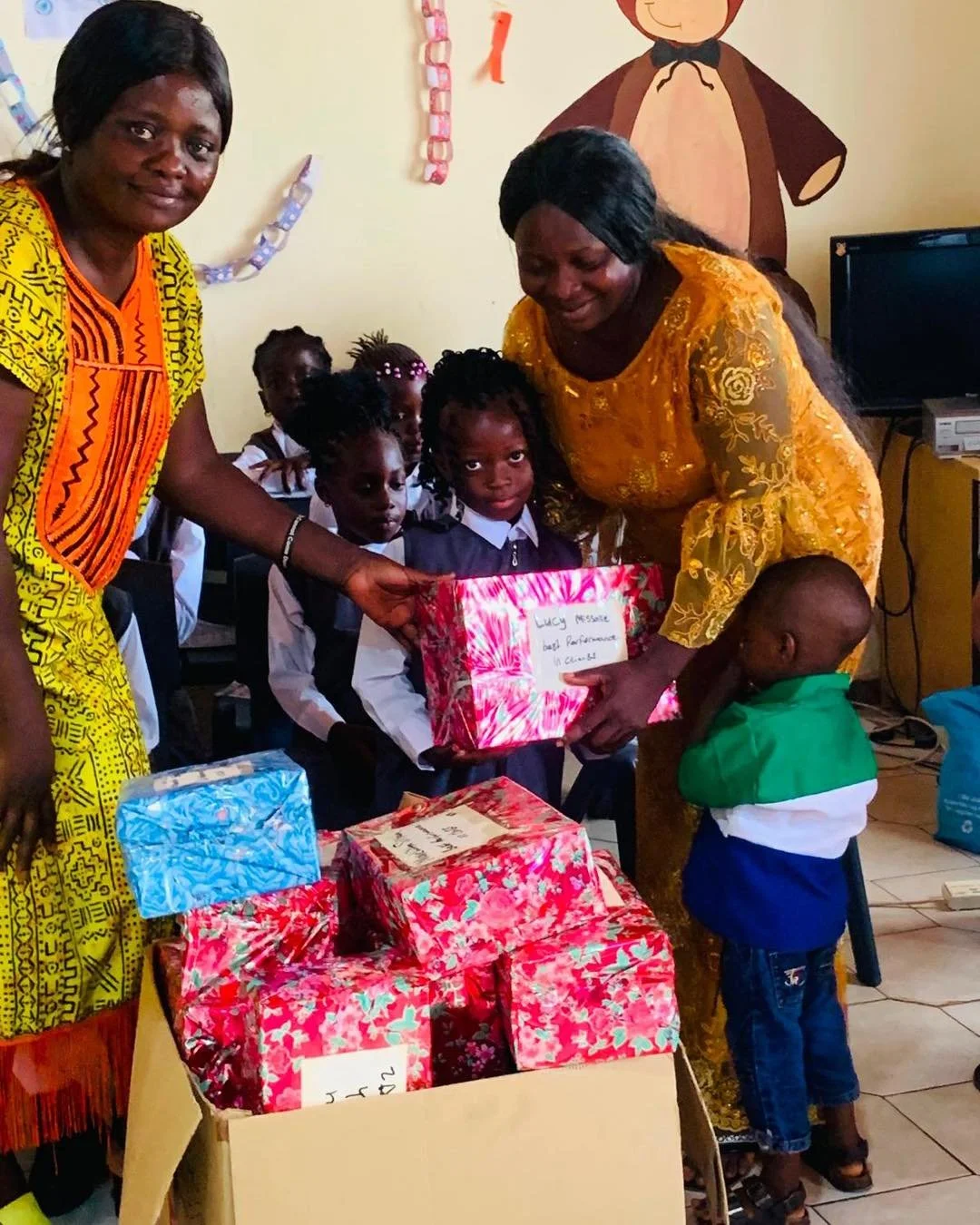 Congratulations to some of our sponsor children who achieved best performance at Bright Minds School. In 2024 we supported Florence Bernard in the foundation of the school, which is going from strength to strength. We are always looking for sponsors 