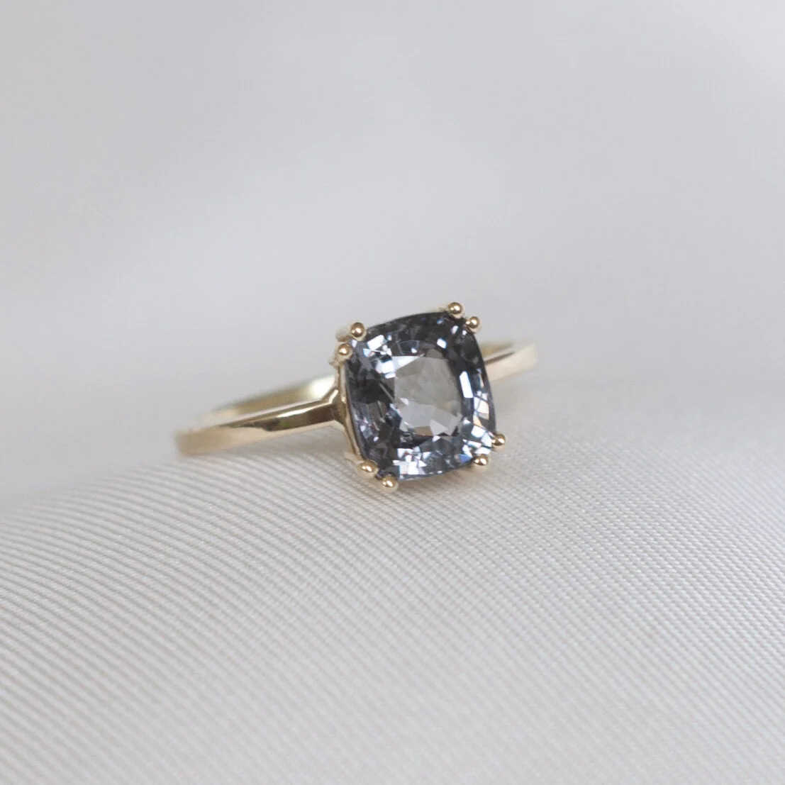 18k gg cushion cut spinel ring 2.jpg