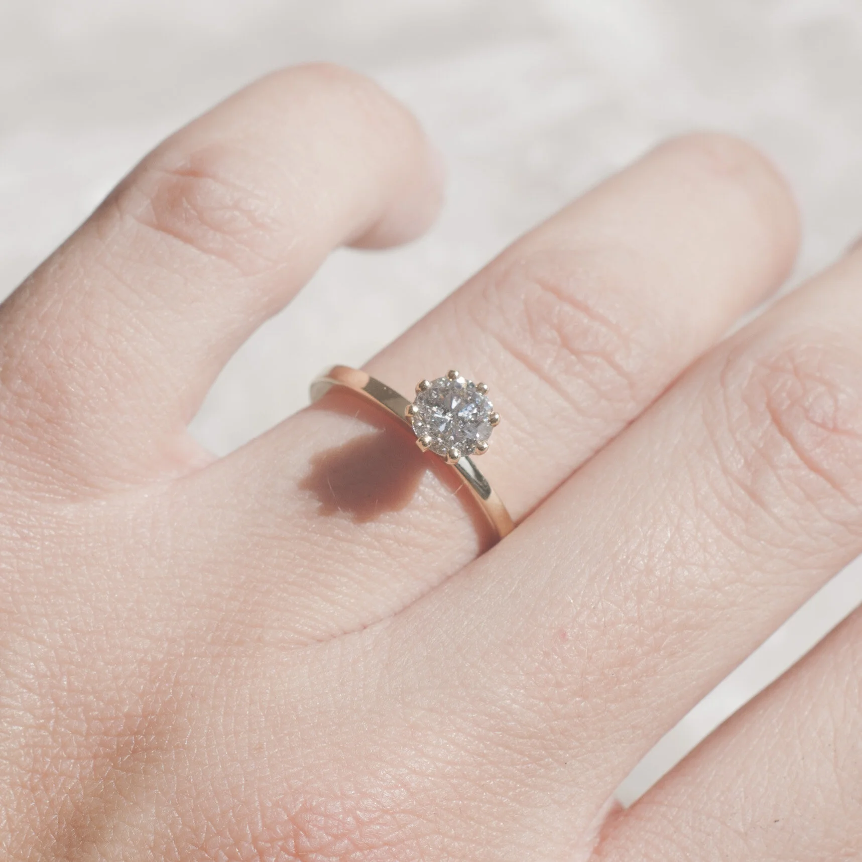 18k gold snp briljant 6 mm.jpg