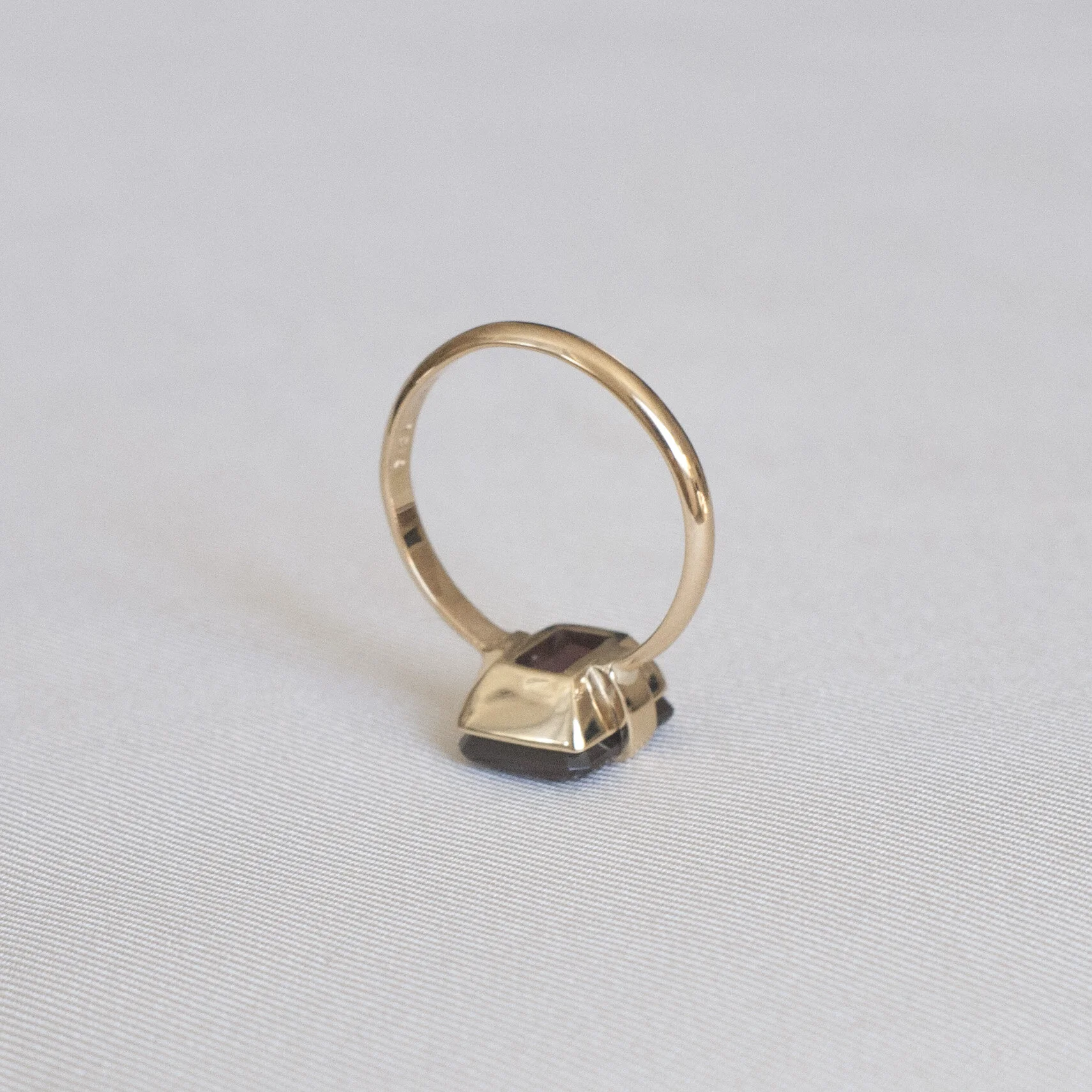 rhodolite 18K emerald cut 3.jpg