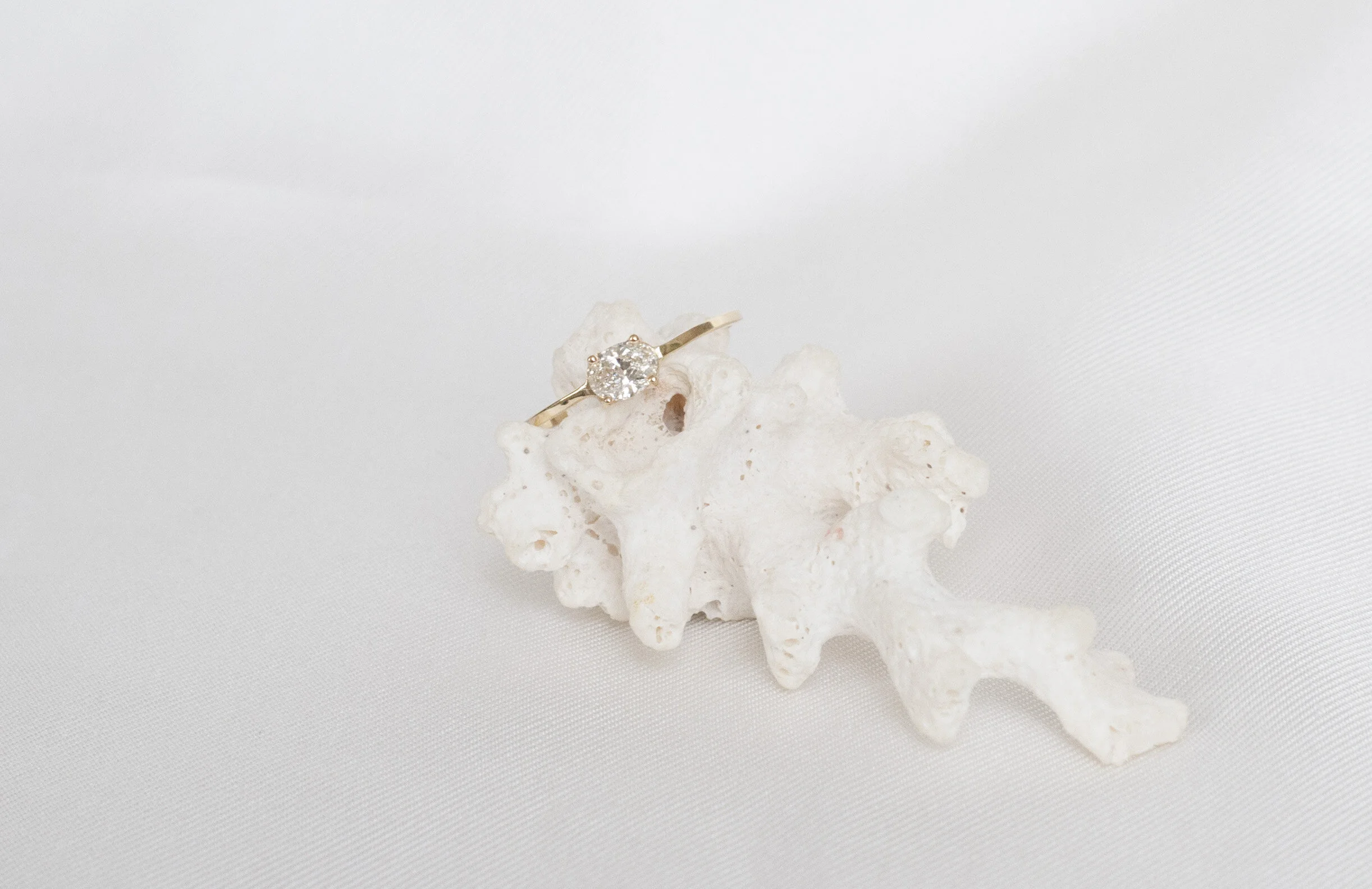 18k ovale diamant 3.jpg