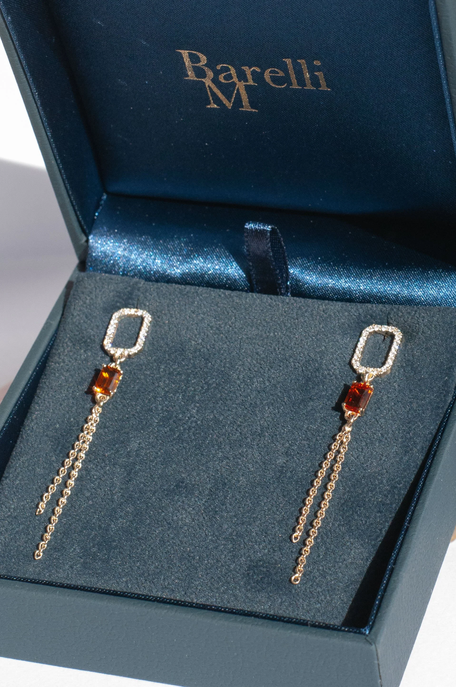 14K GG oorbellen emc diamant 3.jpg