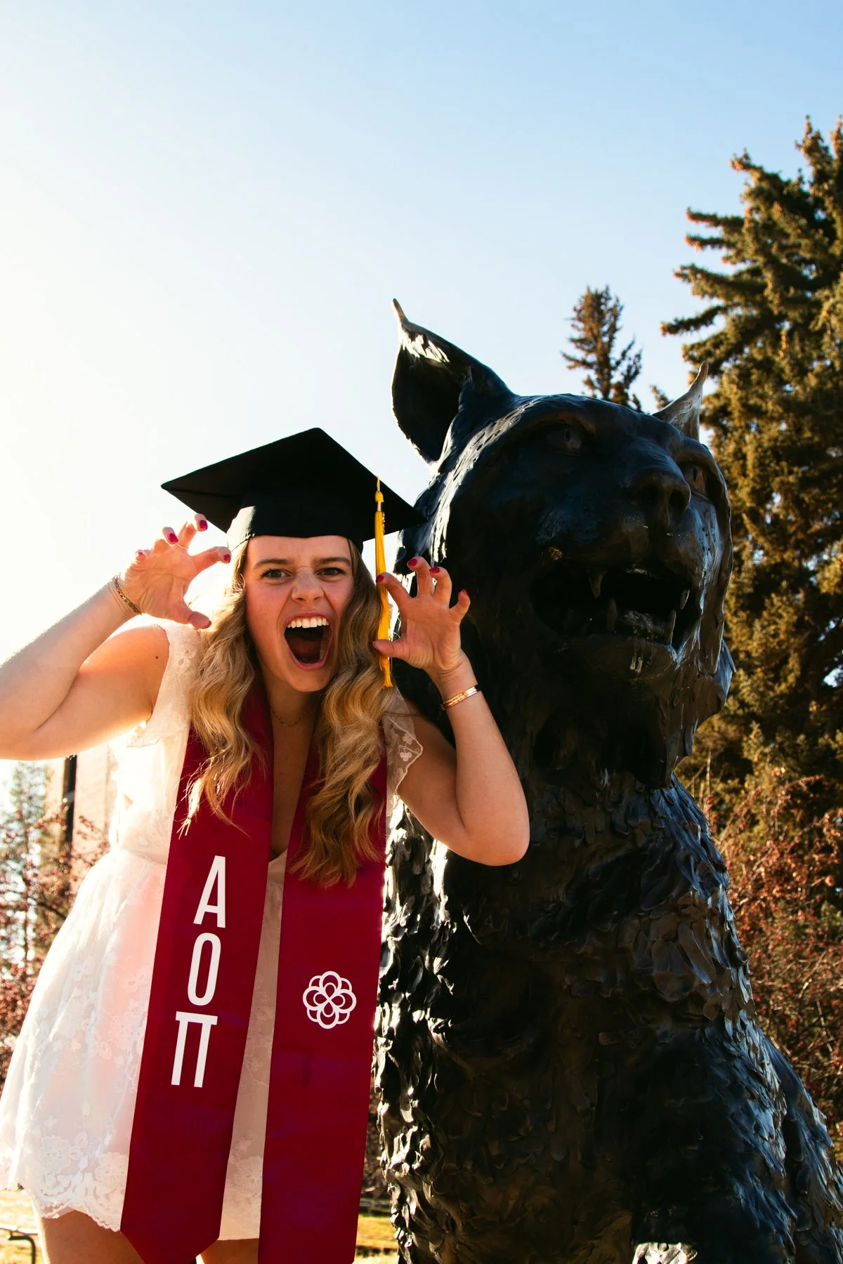 alexis_okas_grad_23_-02.jpg