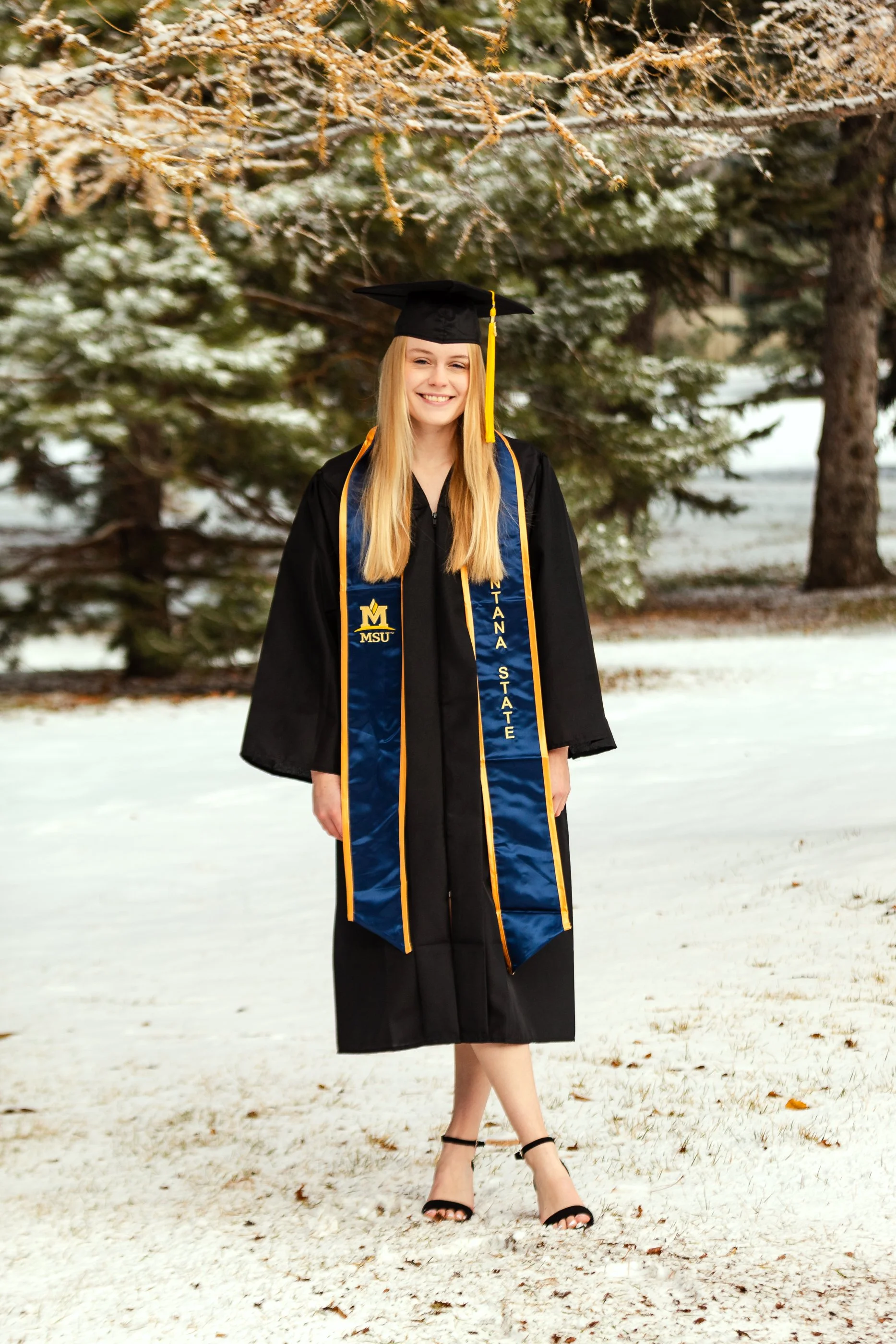 Aubree_Melchior_Grad-142.jpg