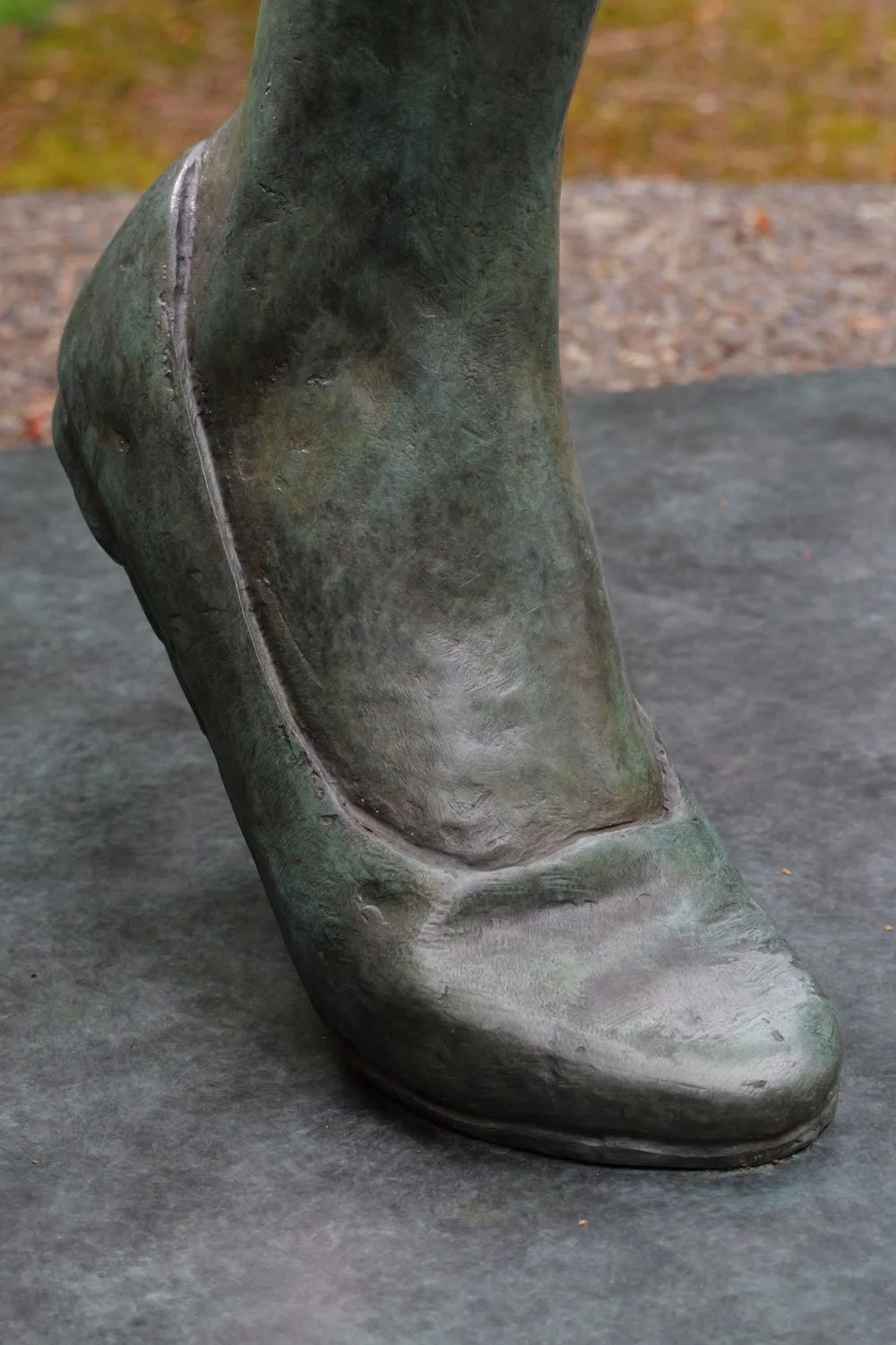 Looking-for-Love-Sculpture-8.jpg