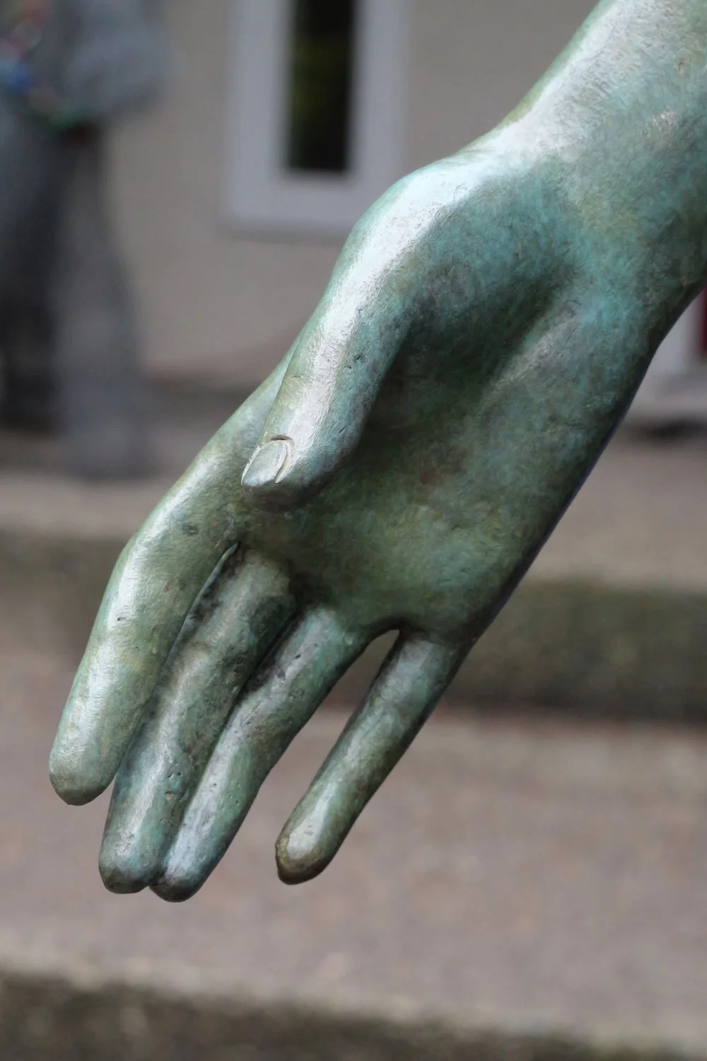 Looking-for-Love-Sculpture-2.jpg