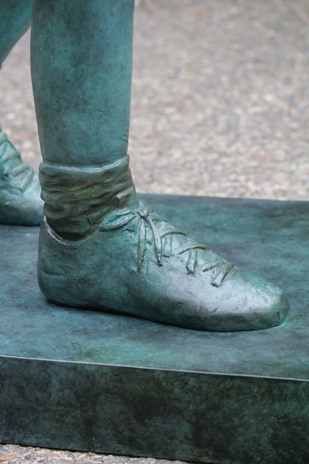 Soccer-Boy-Sculpture-4.jpg