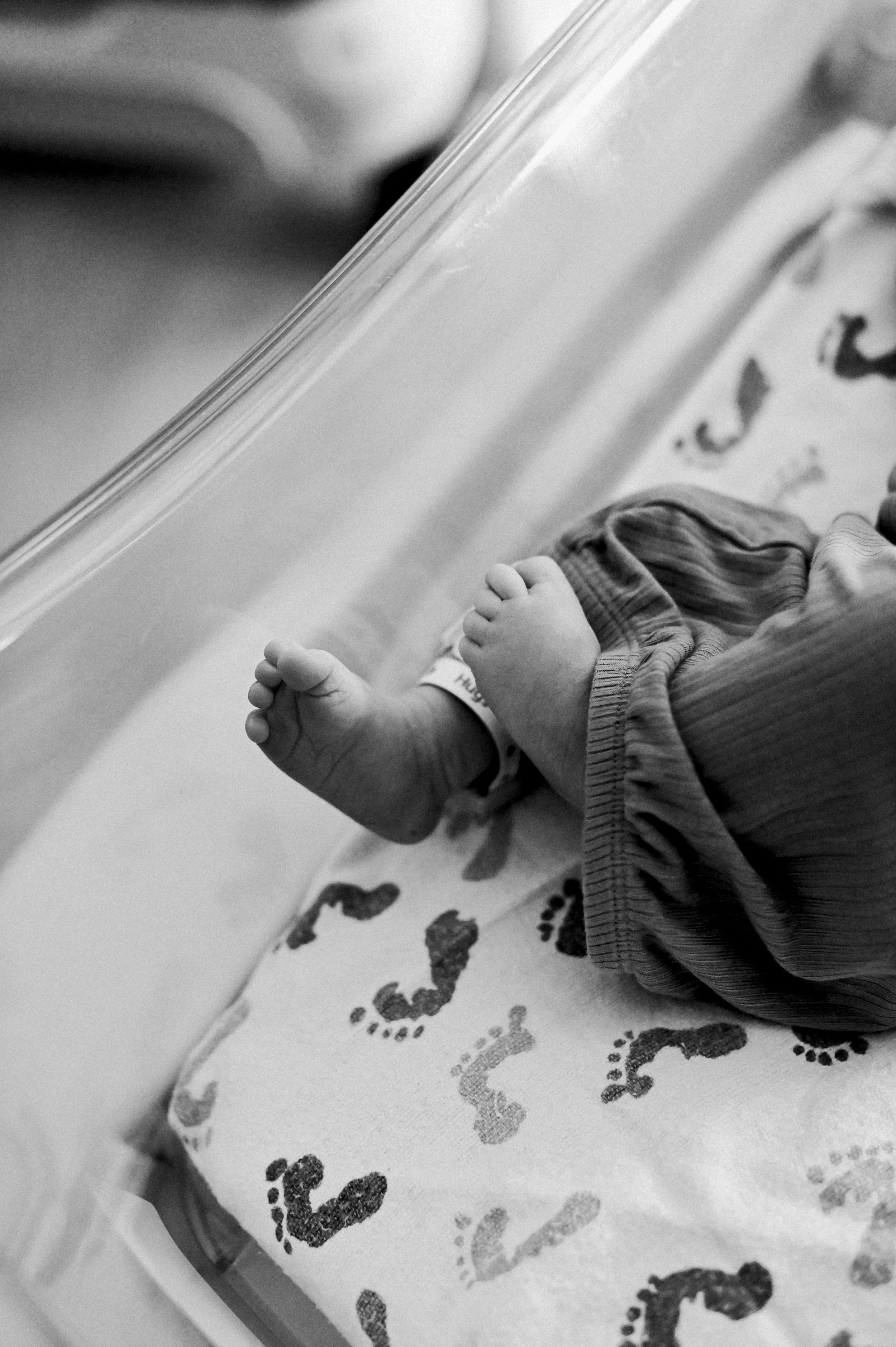 newborn-feet-photography.jpg