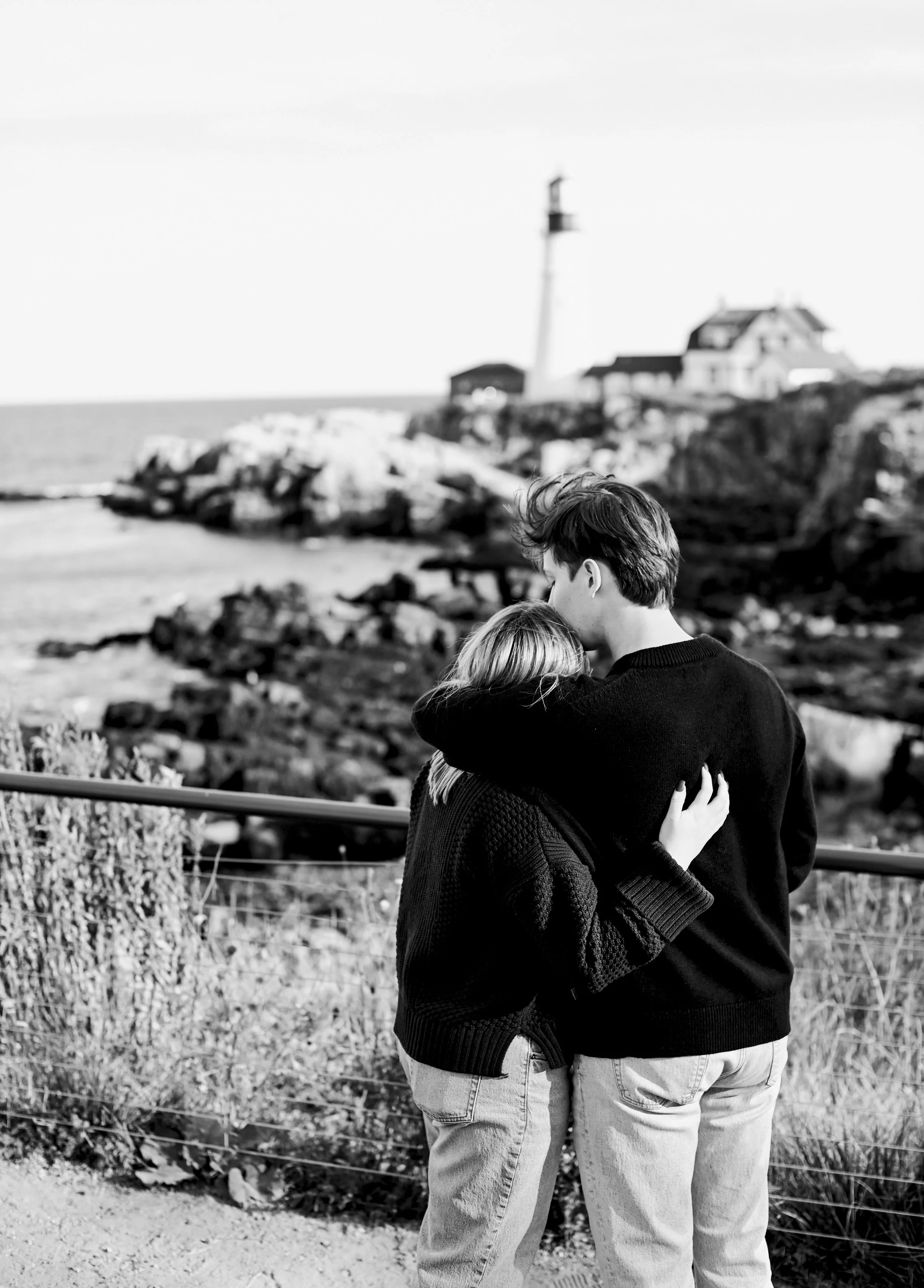 couples-photography-lighthouse.jpg