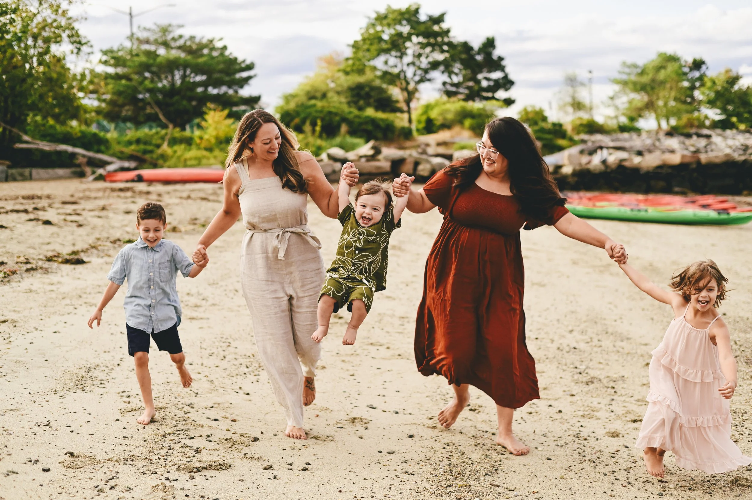 beach-family-portrait-children.jpg