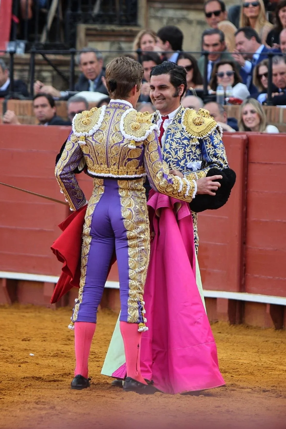 BORJA HONRA A MORANTE