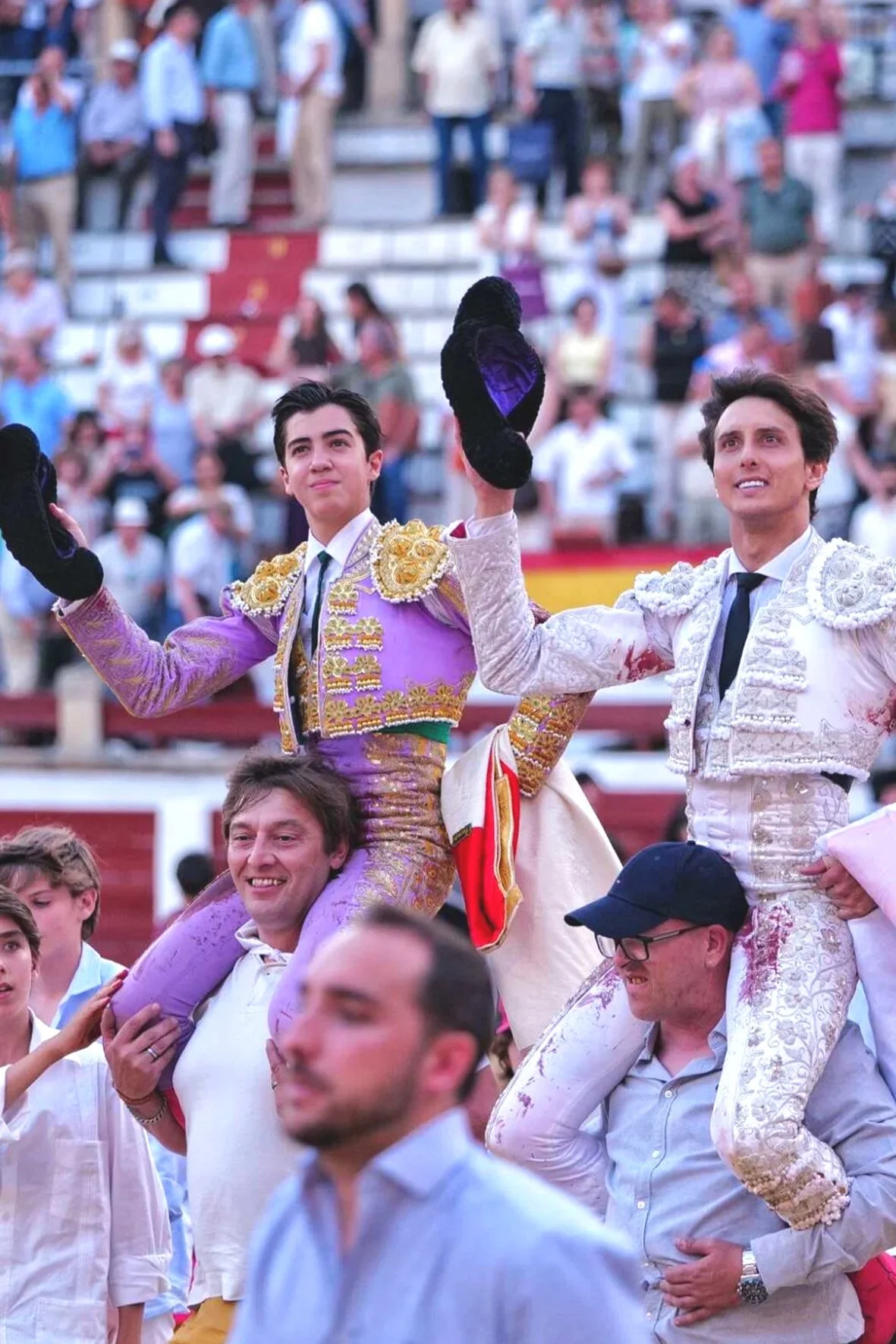 Roca Rey y Marco Pérez abren la puerta grande en la segunda de abono de Cáceres