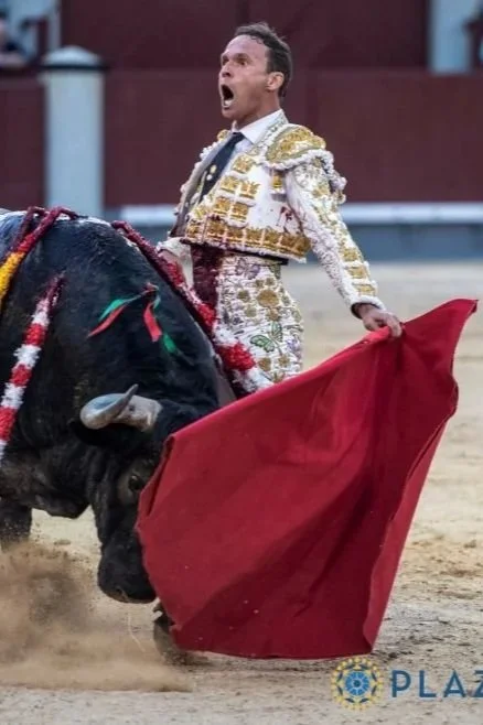 La heterodoxia de Ferrera le da su cuarta Puerta Grande de Las Ventas