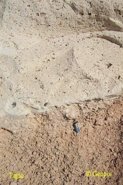 ignimbrite-pumice-tajao.jpg