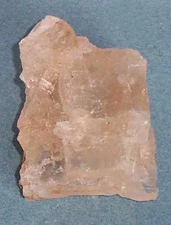 halite-cubic-cleavage.jpg
