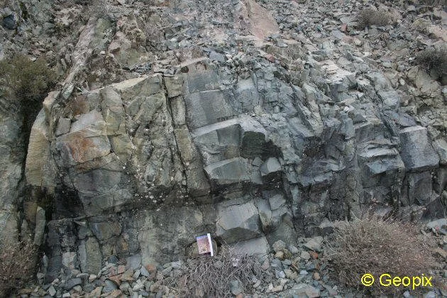 dykes-differential-erosion.jpg