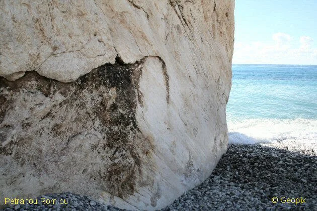 petra-tou-romiou-slickensides.jpg