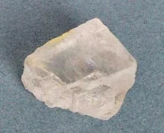 halite-cleavage-fragment.jpg
