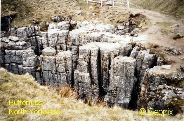 buttertubs-pass-dolines.jpg