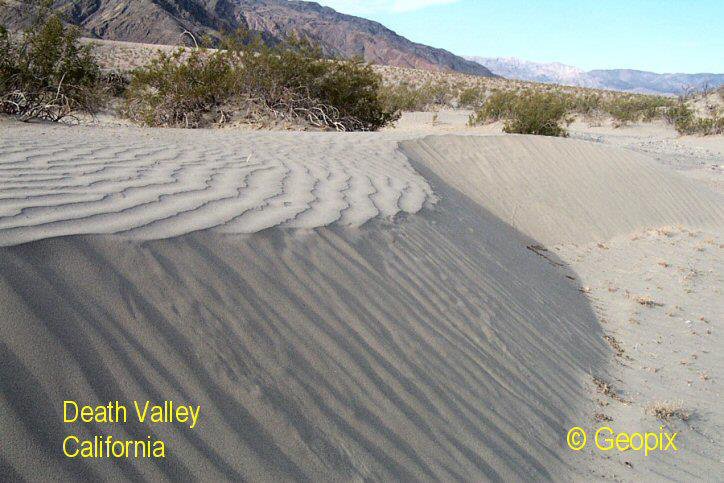 desert-ripples-cut-by-slumping-lee-slope.jpg