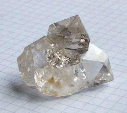quartz-crystal-cluster.jpg