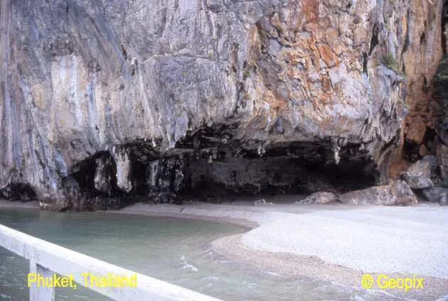 wave-cut-notch-limestone.jpg