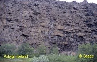 plateau-lavas-gorge-asbygi-iceland.jpg