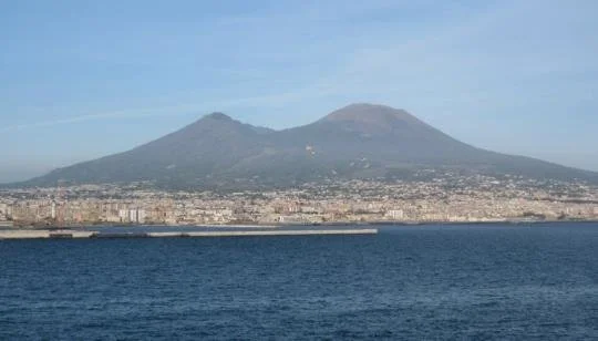 vesuvius-from-naples.jpg