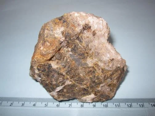 sphalerite-ruler.jpg