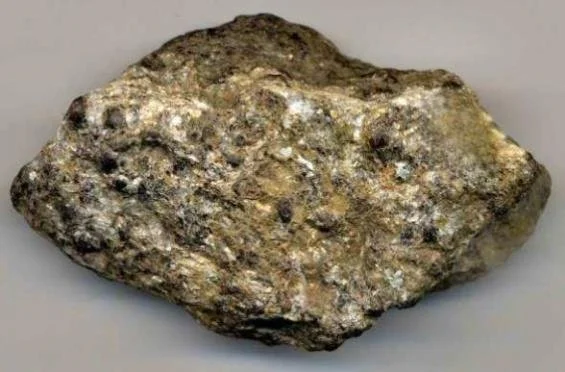garnet-mica-schist-2.jpg