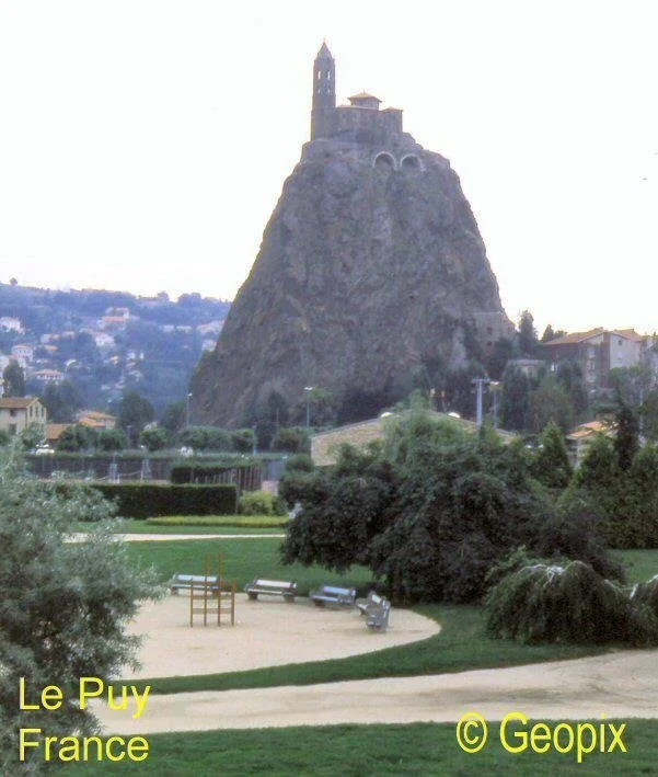 le-puy-volcanic-neck-france.jpg