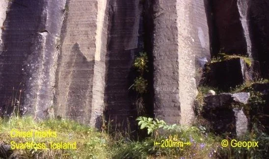 columnar-joints-chisel-marks-svartifoss.jpg