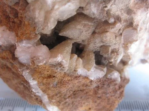 calcite-dogtooth-spar-2.jpg