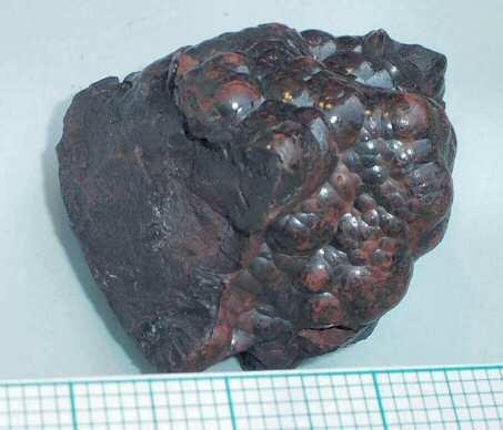 haematite-kidney-ore-outside.jpg