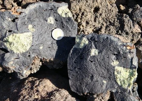 olivine-basalt-lanzarote.jpg