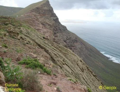 lava-waterfall-guinate-lanzarote.jpg