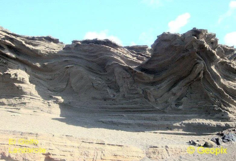 ash-draped-over-older-deposits-el-golfo.jpg